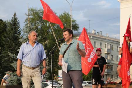 Многотысячные митинги протеста в Нижегородской области