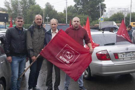 Красноярск. Автопробегом - против пенсионного геноцида