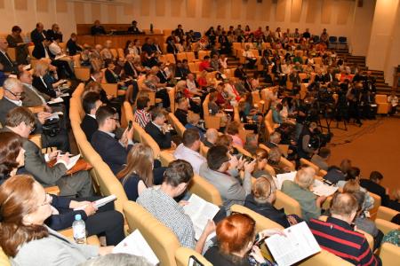 Участники круглого стола в Госдуме предложили правительству отозвать скандальный законопроект о пенсионной «реформе»
