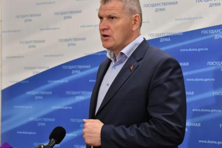 «Пенсионная «реформа» и лекарственное обеспечение». А.В. Куринный выступил перед журналистами в Госдуме
