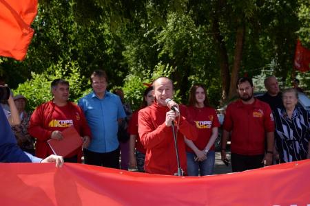 Молодые коммунисты провели в центре Новосибирска митинг против повышения пенсионного возраста