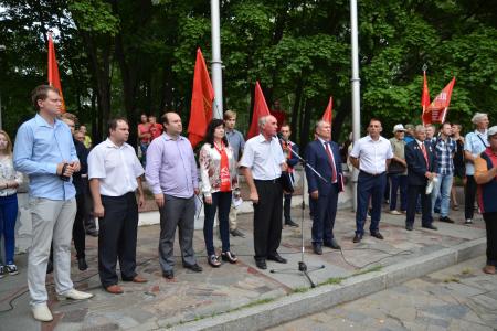 Встает страна огромная. Рязанцы против закона о повышении пенсионного возраста
