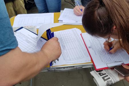В Южно-Сахалинске прошел митинг против повышения пенсионного возраста