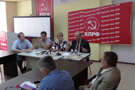 Валерий Рашкин и Ольга Алимова провели совместную пресс-конференцию в Саратовской области и посетили местное предприятие
