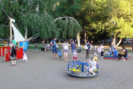 На встрече с лидером саратовских коммунистов Ольгой Алимовой жители жаловались на коммунальный беспредел