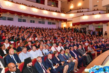 Казбек Тайсаев принял участие в праздновании десятилетия независимости Республики Южная Осетия