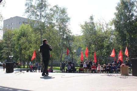 Коммунисты Тюмени приняли активное участие в спортивных мероприятиях в День физкультурника