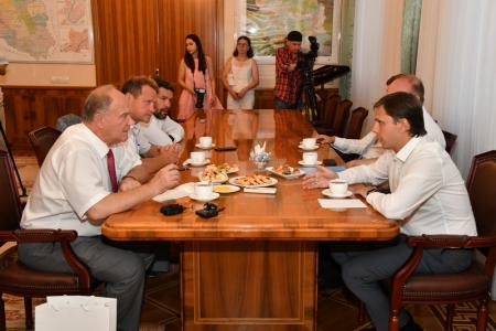 Начался рабочий визит Г.А. Зюганова в Орел
