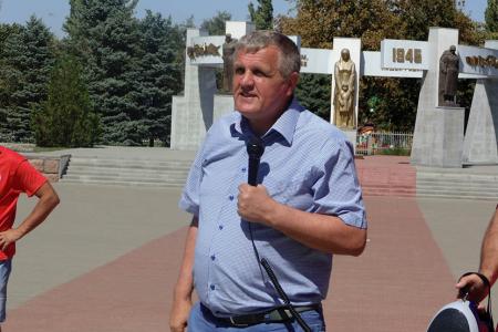 Ростовская область. Коммунисты провели большой автопробег в защиту слабых и обездоленных