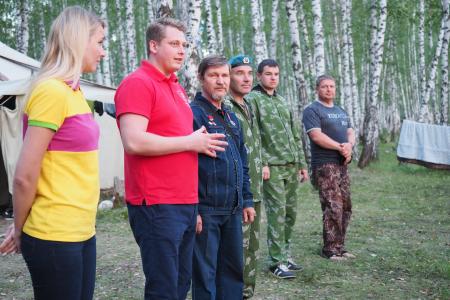 Свердловская область. Организованный коммунистами Богдановича пионерский лагерь принял очередную смену