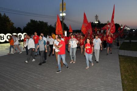 Ленин! Партия! Комсомол!