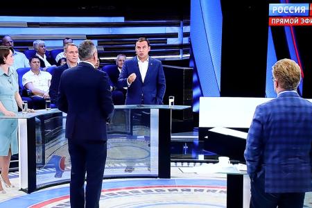 Юрий Афонин в программе «60 минут»: Россия уязвима перед санкциями, потому что «реформаторы» сделали ее периферийной, зависимой частью глобального капитализма