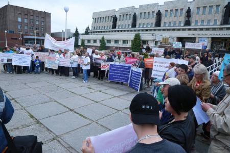В Омске при поддержке КПРФ прошел митинг обманутых дольщиков