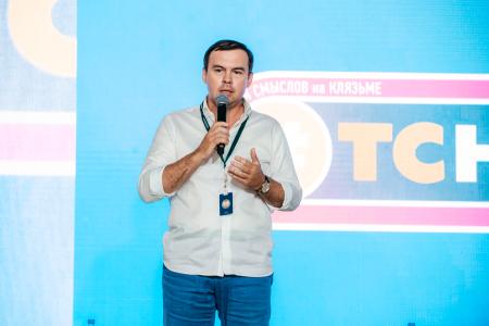 Юрий Афонин на «Территории смыслов»: Подрыв доверия народа к власти опасен для государства