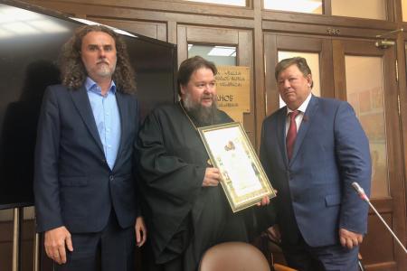 Заместителю Председателя ЦК КПРФ В.И. Кашину вручена Благословенная Патриаршая грамота