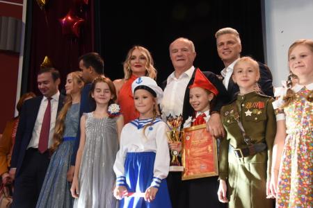 Зажигает звёзды фестиваль. Всероссийскому конкурсу детского и юношеского творчества «Земля талантов» - 5 лет