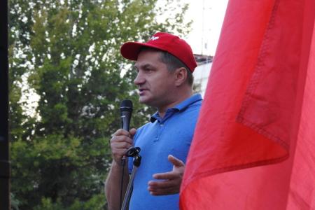 В Саратове прошёл массовый митинг протеста против людоедской пенсионной "реформы"