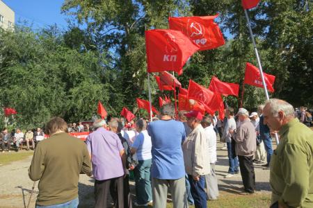 Тамбовская область. Коммунисты провели протестные акции, несмотря на противодействие власти