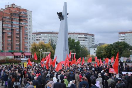 Лидер омских коммунистов Александр Кравец: «Мы будем стоять, пока не добьемся своего!»