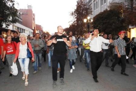 В Саратове прошёл массовый митинг протеста против людоедской пенсионной "реформы"