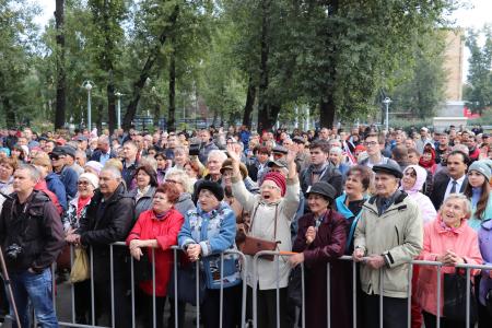 Юрий Афонин на митинге против повышения пенсионного возраста в Абакане: Хакасские избиратели напомнили власти, что голос народа надо слышать!