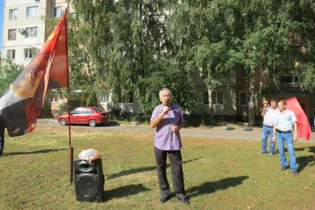 Тамбовская область. Коммунисты провели протестные акции, несмотря на противодействие власти