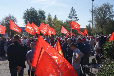 Волгоградцы поддержали выступление Геннадия Зюганова на митинге против пенсионной реформы