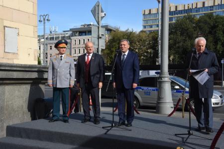 Г.А. Зюганов принял участие в открытии мемориальной доски в память о Ю.Д. Маслюкове