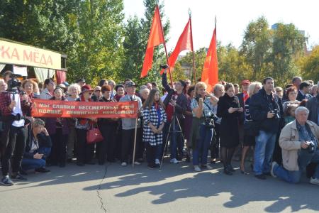 «Привет из капитализма». Алтайские комсомольцы запишут видеопослание своим потомкам