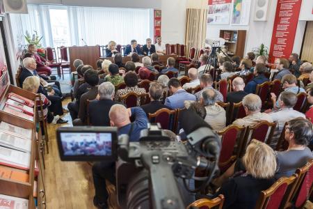 В Красноярске состоялось собрание инициативной группы по проведению референдума Российской Федерации против повышения пенсионного возраста