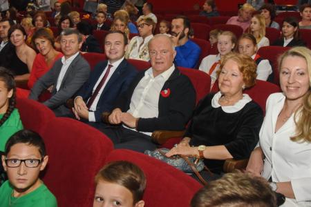 Зажигает звёзды фестиваль. Всероссийскому конкурсу детского и юношеского творчества «Земля талантов» - 5 лет