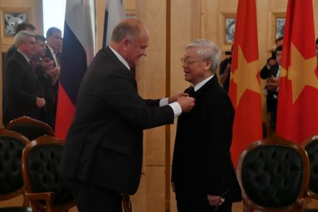 Г.А. Зюганов провел встречу с Генеральным секретарем ЦК Коммунистической партии Вьетнама товарищем  Нгуен Фу Чонгом