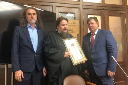 Заместителю Председателя ЦК КПРФ В.И. Кашину вручена Благословенная Патриаршая грамота