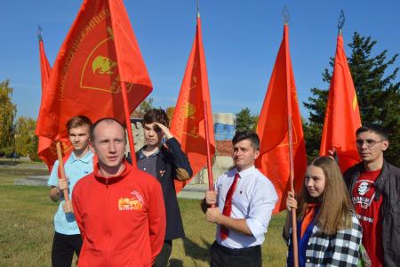 «Привет из капитализма». Алтайские комсомольцы запишут видеопослание своим потомкам