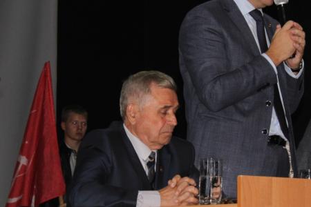 Ю.В. Афонин и П.Н. Грудинин на встрече с избирателями Абакана призвали поддержать команду лидера коммунистов Хакасии Валентина Коновалова