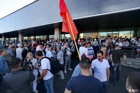 Жители Приморья протестуют против грязных выборов