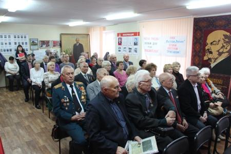 Татарстан. Нижнекамский горком КПРФ провёл торжественное собрание, посвящённое 100-летию Ленинского Комсомола