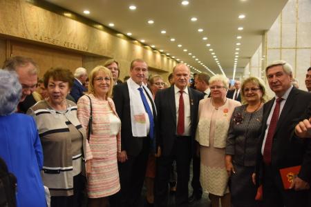 В Государственном Кремлевском дворце состоялся праздничный концерт, посвященный 100-летию Ленинского Комсомола