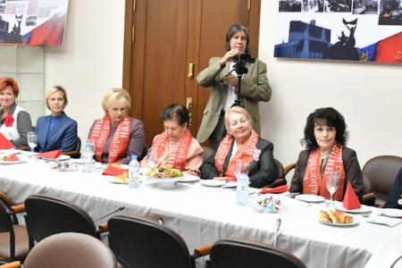 Г.А. Зюганов поздравил представительниц женского движения "Надежда России" с юбилеем Комсомола