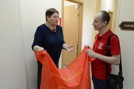Алтайские комсомольцы сделали подарки краевому музею