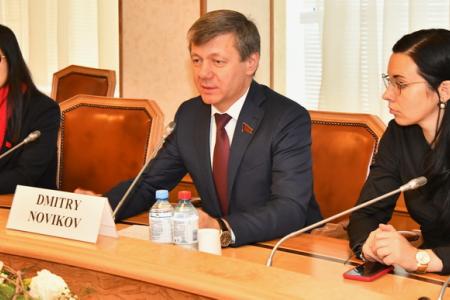 Г.А. Зюганов и Д.Г. Новиков провели встречу с представителями Компартии Вьетнама