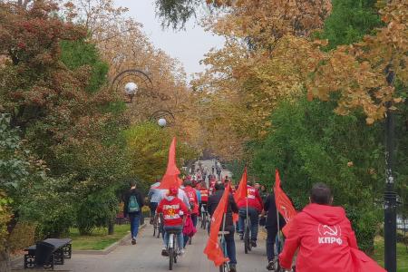 В Ростовской области прошел велопробег в честь 100-летия Ленинского Комсомола