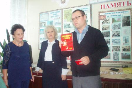 Ивановская область. Дети войны встретились с учащимися Кинешемского колледжа индустрии и питания