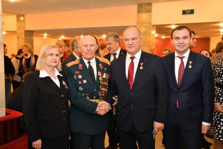 "Мы сильны нашей верною дружбой". В Москве прошел праздничный концерт, посвященный 100-летию Ленинского комсомола