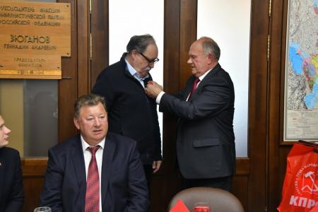 Г.А. Зюганов наградил членов Фонда памяти полководцев Победы