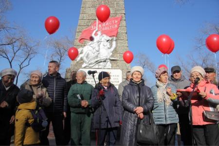 Комсомольское послание в Кызыле: 2018-й - 2068-му!