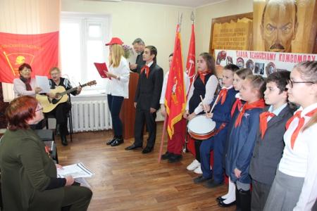 Татарстан. Нижнекамский горком КПРФ провёл торжественное собрание, посвящённое 100-летию Ленинского Комсомола