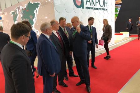 Г.А. Зюганов посетил выставку «Золотая осень»