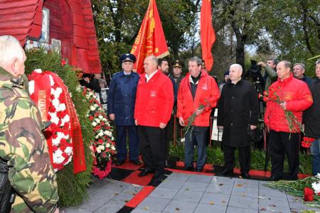 Нет и не может быть срока давности для преступлений против своего народа!