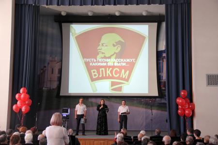 «Пусть песни расскажут…» В Томской области отметили 100-летие Комсомола